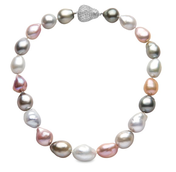 Yoko London’s Beautiful Pearl Necklace with Diamond-Studded Gold Clasp ...